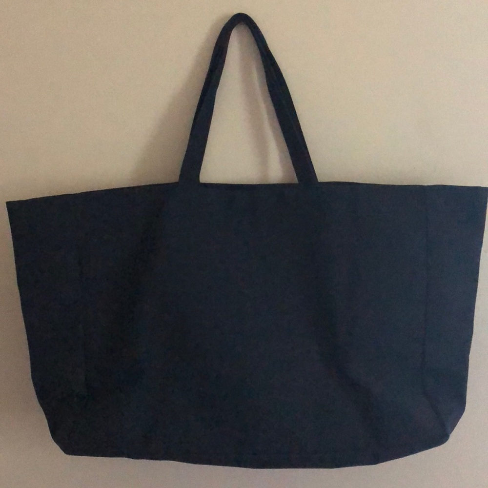 LOVE Tote - Picture 2 of 5